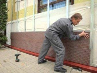 Отделка фасада частного дома панелями под кирпич
