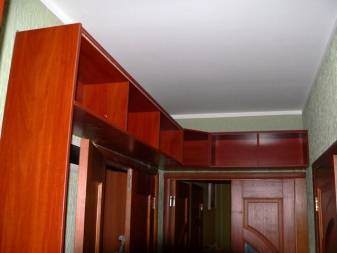 Антресоль в коридоре